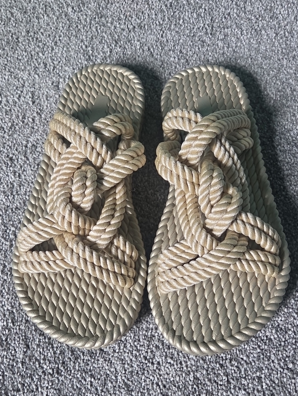 NWOT Knot-Detail Rope Slide Sandals in Beige